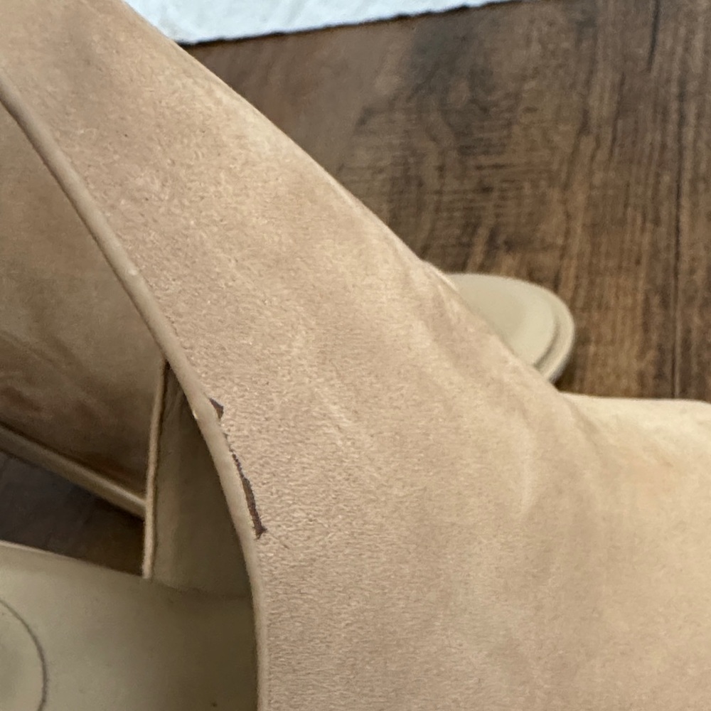 Vince Camuto Nude T-Strap Peep-Toe Heels - Picture 5 of 11